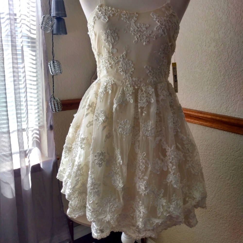 Alice + Olivia